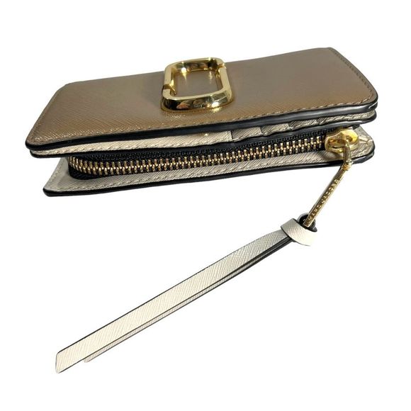 Marc Jacobs* Brown Bi-Fold Zippered The Snapshot Compact Wallet Women’s - Picture 7 of 11